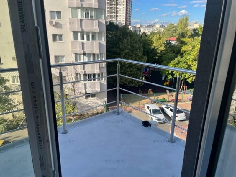 Apartament  3 camere cu terasa 77mp  Vitan Mall- Bloc Nou.